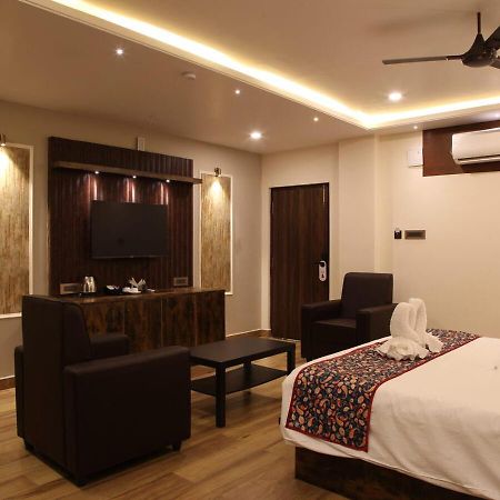 Srikakulam Dakshin Suites מראה חיצוני תמונה